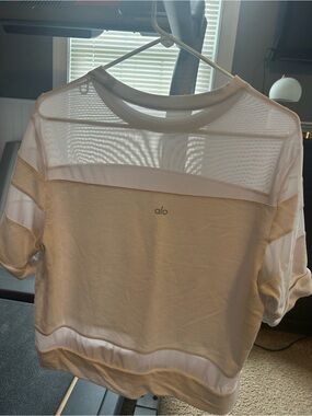 Alo Women's white mesh/ Sheer-Panel Cropped Top